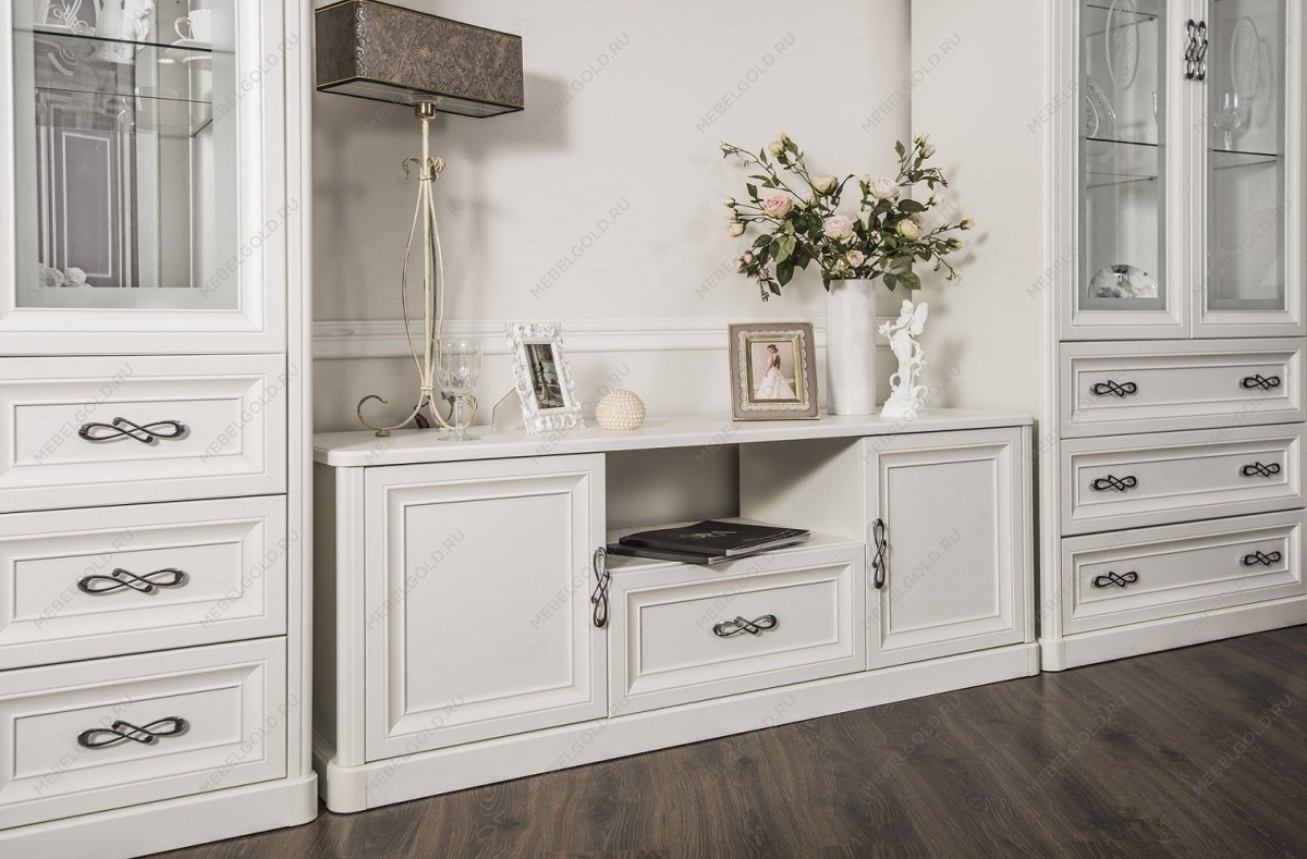 Гостиная Мишель 1+тв+1 белый матовый | изображение 1